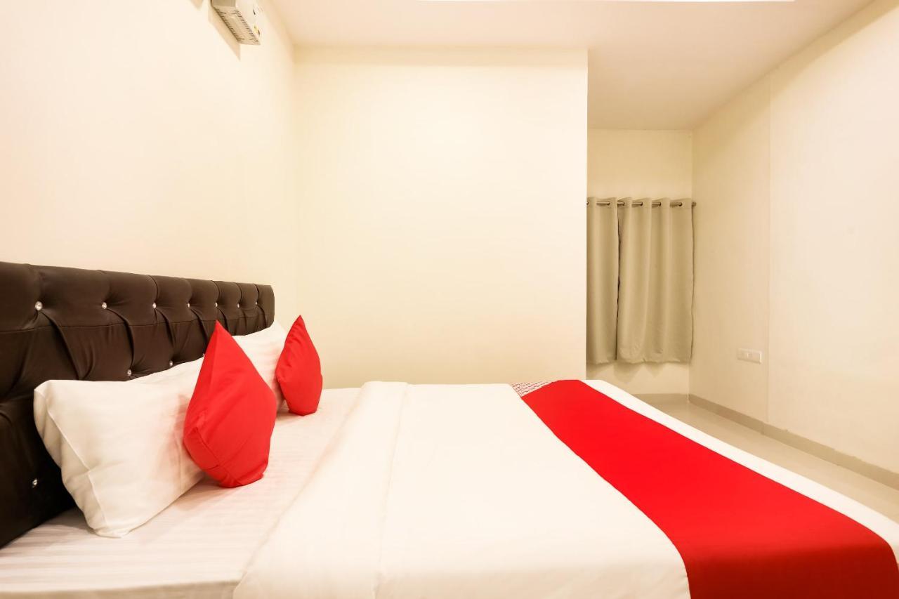 Oyo Flagship 30861 Hotel Velocity Vijay Nagar Indore Luaran gambar